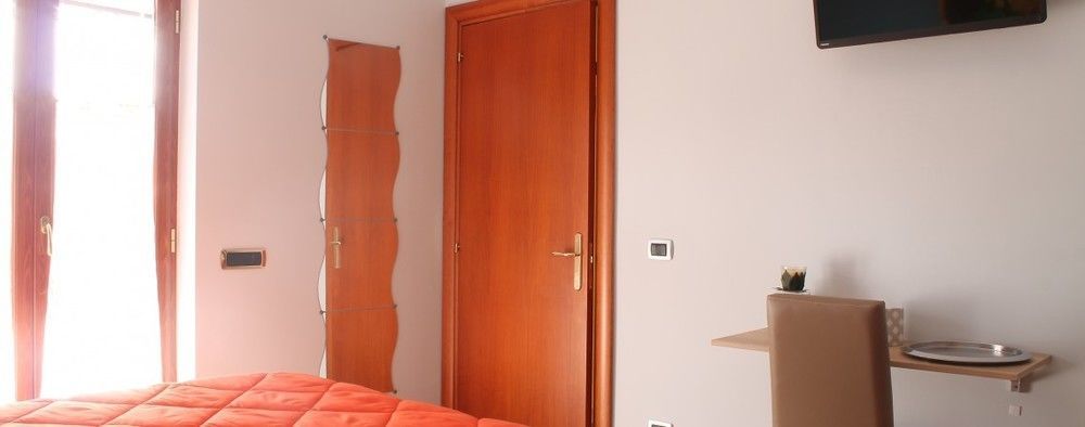 B&B Vesuvio Smiling Ercolano Exterior photo