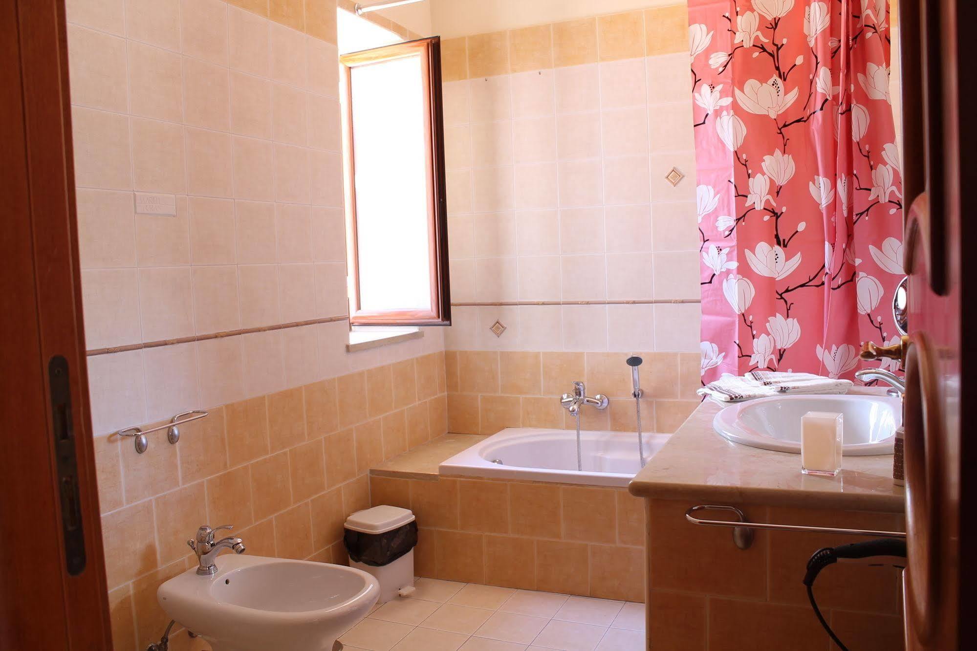 B&B Vesuvio Smiling Ercolano Exterior photo